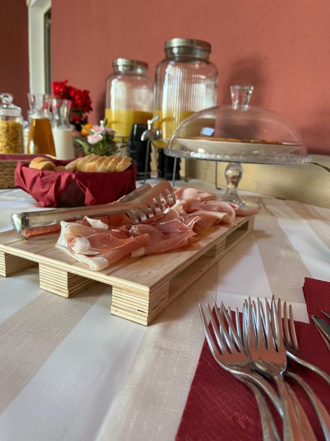 Bed & Breakfast La Rondinella Cerasolo Kültér fotó